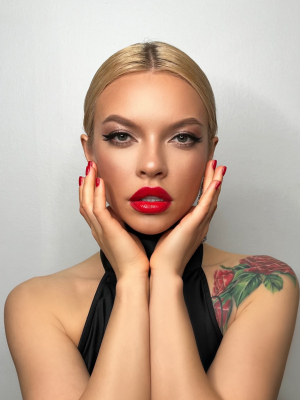 Evening makeup by Julia Suvorova at Frizo Salon by U-Mode in Brooklyn, NY 11235 on Frizo