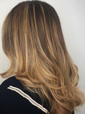 Balayage by Gina Rapposelli at Currie Hair skin Nails in Wayne, PA 19087 on Frizo