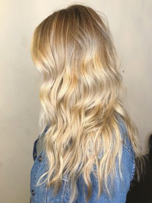 Highlights by Samantha Stebbins at Samantha Stebbins Hair in Los Angeles, CA 90046 on Frizo