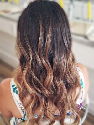 Blow dry by Geovanna Ramos at Michael Joseph Salon And Spa in San Diego, CA 92128 on Frizo