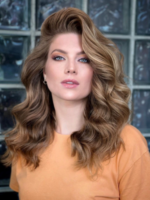 Waves by Sergey Lozin at Frizo Salon by U-Mode in Brooklyn, NY 11235 on Frizo