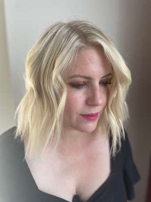 Waves by Krissy Schreiner in Pahrump, NV 89048 on Frizo