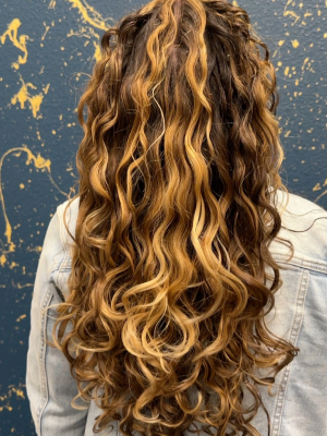 Balayage by Devon Ramirez at The Neighborhood Salon in Oakland, CA 94612 on Frizo