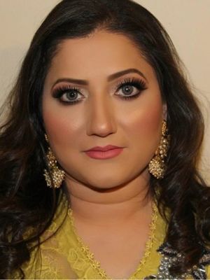 Evening makeup by Nida Rafi in Floral Park, NY 11001 on Frizo