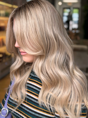 Highlights by Vladyslava Blust at Gloss Montgomery OH in Cincinnati, OH 45242 on Frizo