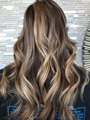 Balayage by Sydnee Eklund at Hairstyles by Sydnee in New Braunfels, TX 78130 on Frizo