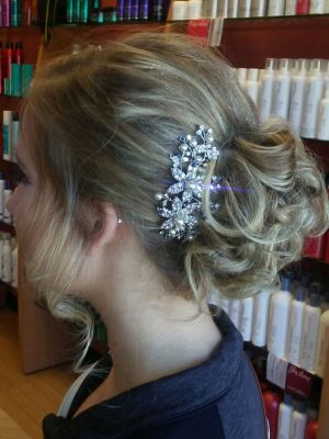 Updo by Sarah Bearden in Minneapolis, MN 55422 on Frizo