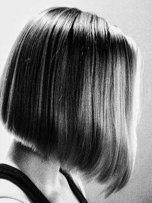 Women's haircut by John Esparza at Salon On Main in Los Angeles, CA 90013 on Frizo
