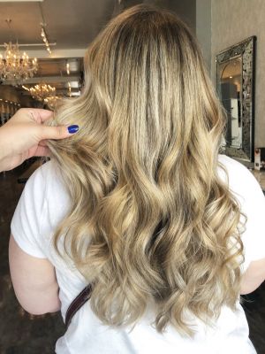 Balayage by Roseanne Inzerilla at Osio salon in Rockville Centre, NY 11570 on Frizo