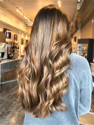 Balayage by Roseanne Inzerilla at Osio salon in Rockville Centre, NY 11570 on Frizo