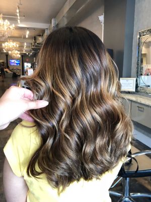 Balayage by Roseanne Inzerilla at Osio salon in Rockville Centre, NY 11570 on Frizo