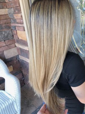 Balayage by Roseanne Inzerilla at Osio salon in Rockville Centre, NY 11570 on Frizo