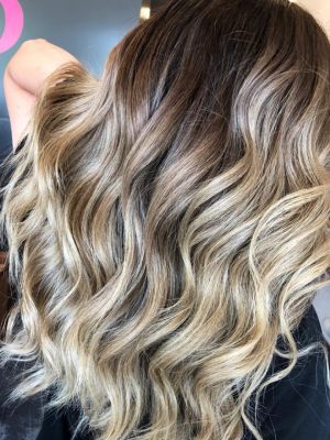 Balayage by Joanna Krok in Chicago, IL 60614 on Frizo