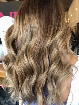 Balayage by Joanna Krok in Chicago, IL 60614 on Frizo