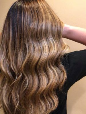 Balayage by Joanna Krok in Chicago, IL 60614 on Frizo