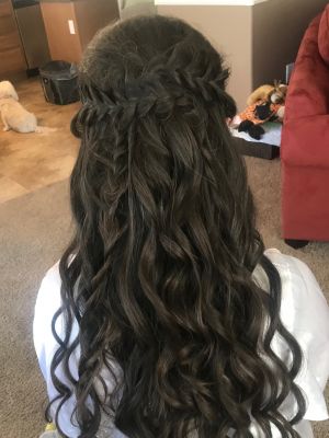 Bridal hair by Britny White in Henderson, NV 89074 on Frizo