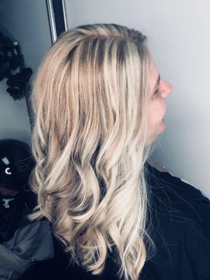 Highlights by Britny White in Henderson, NV 89074 on Frizo