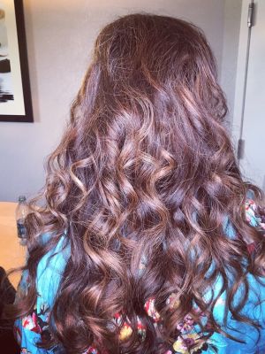 Waves by Britny White in Henderson, NV 89074 on Frizo