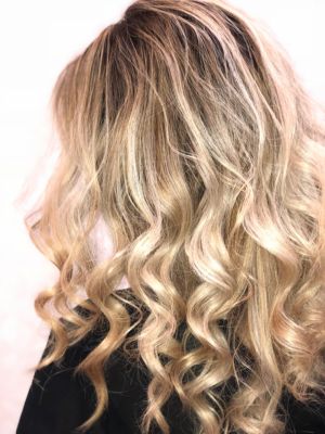 Balayage by Melissa Pavlos at Jc penny salon in Vernon Hills, IL 60061 on Frizo