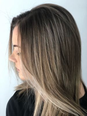 Balayage by Olivia Hansen at Mid City Salon and Spa in Bloomington, IL 61701 on Frizo