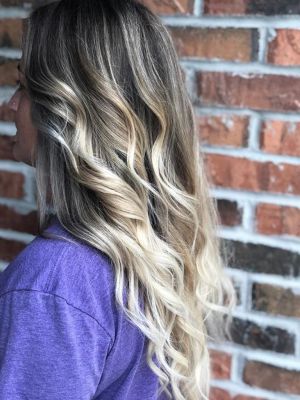 Highlights by Olivia Hansen at Mid City Salon and Spa in Bloomington, IL 61701 on Frizo