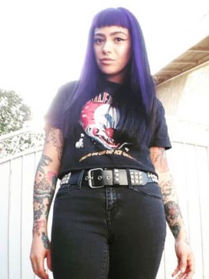 Vivids by Larrabie Vance at Little Shop of Hairdos in Upland, CA 91786 on Frizo