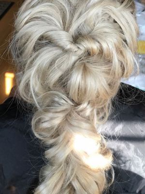 Bridal hair by Mindy Long at Platinum Salon & Spa in Tacoma, WA 98403 on Frizo