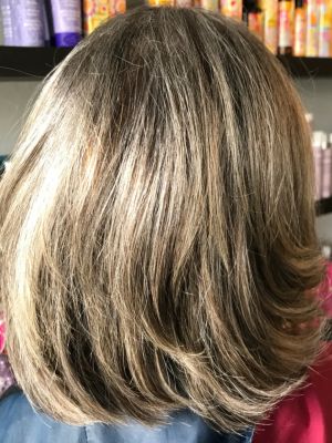 Partial highlights by Mindy Long at Platinum Salon & Spa in Tacoma, WA 98403 on Frizo