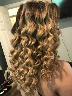 Balayage by Tina Collin at Wicked Beauty in Curtis Bay, MD 21226 on Frizo
