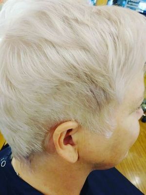 Women's haircut by Kapuanani Ho at Regis in Honolulu, HI 96814 on Frizo
