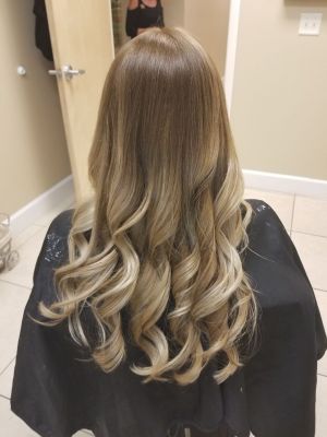 Balayage by Kelli Murphy in Gainesville, FL 32605 on Frizo