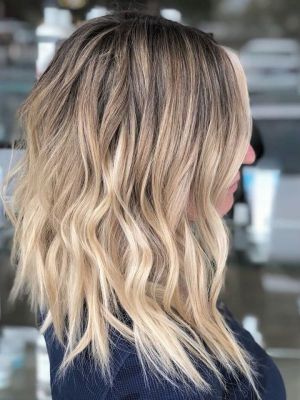 Balayage by Desiree Guglielmo at Salon Bloom in Claremont, CA 91711 on Frizo