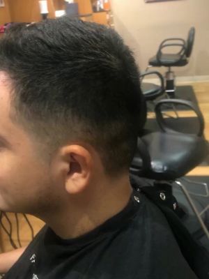 Men's haircut by Ali Massaro at Fantastic Sams in Saint Petersburg, FL 33704 on Frizo