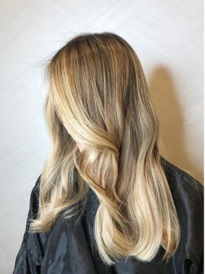 Balayage by Sonila Pulaha at Sonilabeautybox in New York, NY 10011 on Frizo