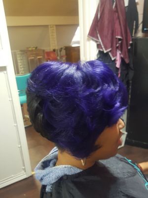 Women's haircut by Jazmine Williams at Styles by Jaz in Arlington, TX 76013 on Frizo