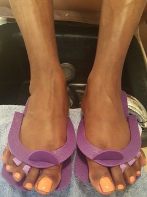 Spa pedicure by Jazmine Williams at Styles by Jaz in Arlington, TX 76013 on Frizo