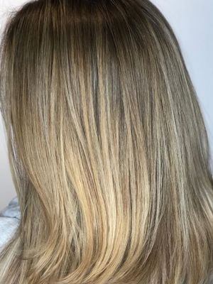 Highlights by Ashley Trenholme at Jennerations Salon in Mansfield, MA 02048 on Frizo