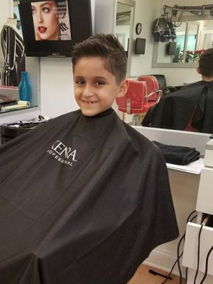 Kids haircut by Hebert Pirel at Pirelstudio in Fort Lauderdale, FL 33326 on Frizo