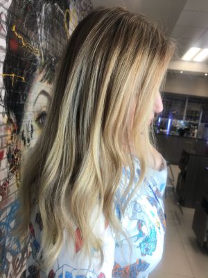 Balayage by Fleur Spratley at Hair by Fleur in Miami, FL 33180 on Frizo