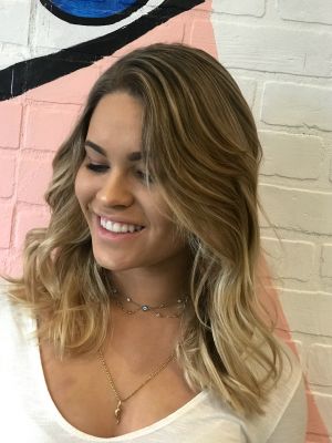 Highlights by Fleur Spratley at Hair by Fleur in Miami, FL 33180 on Frizo