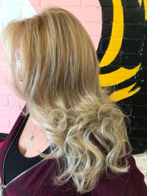 Partial highlights by Fleur Spratley at Hair by Fleur in Miami, FL 33180 on Frizo