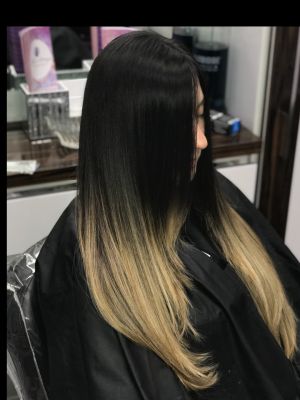 Ombre by Dayami Ortega at Bella's Image Hair Design Studio in Hialeah, FL 33012 on Frizo