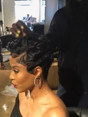 Waves by Willie Alexander at Aperfectbeauty Salon in Atlanta, GA 30305 on Frizo