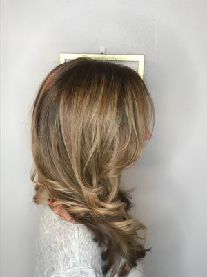 Balayage by Mae Jones at La petite salon in Denver, CO 80214 on Frizo