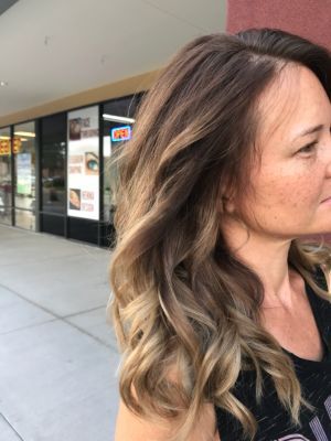 Balayage by Mae Jones at La petite salon in Denver, CO 80214 on Frizo