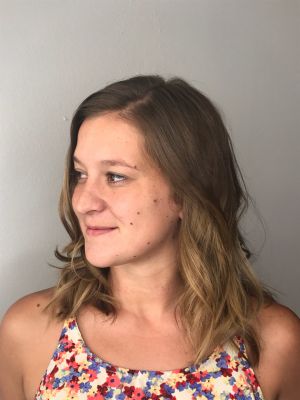 Haircut / blow dry by Mae Jones at La petite salon in Denver, CO 80214 on Frizo