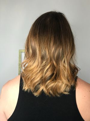 Ombre by Mae Jones at La petite salon in Denver, CO 80214 on Frizo