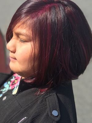 Vivids by Lorena Lara at Lush Styles & Cuts in Mount Vernon, WA 98273 on Frizo