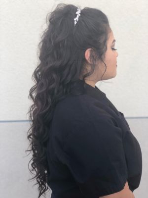 Bridal hair by Karla Lucero in San Antonio, TX 78250 on Frizo