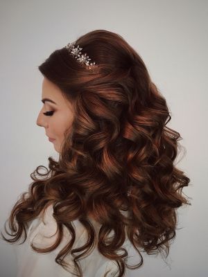 Bridal hair by Jeny Bib in Brooklyn, NY 11235 on Frizo